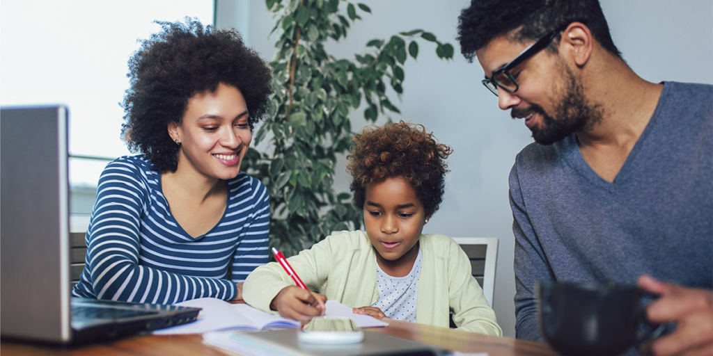 Como os Pais Podem Ajudar na Alfabetização dos Filhos: Dicas Práticas